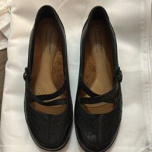 Rockport Black Flats with Classic Mary Jane Design and Comfortable Fit